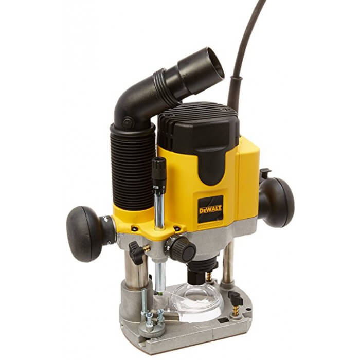 Фрезер DeWALT DW621