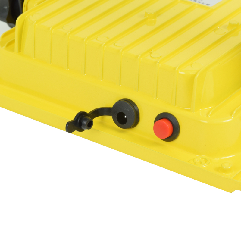 LED-прожектор SUPERFIRE FS1-A
