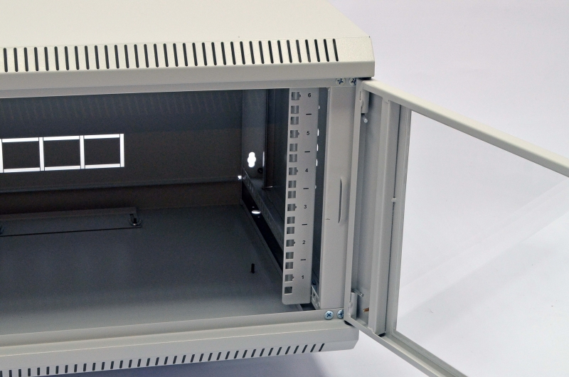Шафа CMS 6U, 600х500х373 мм (Ш*Г*В), акрилове скло (UA-MGSWA65G)