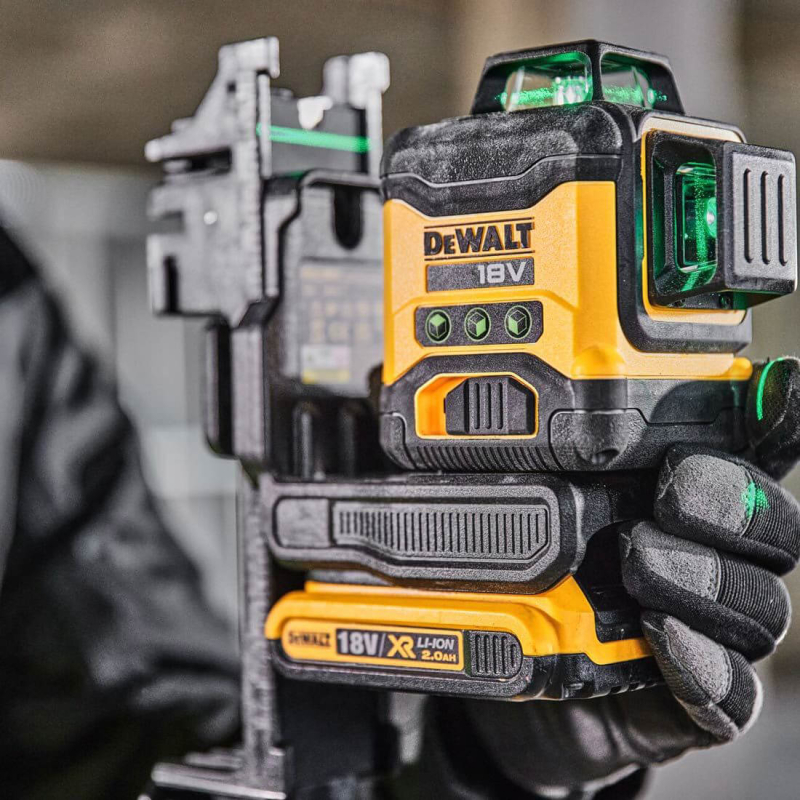 Лазерний рівень DeWALT DCLE34031N