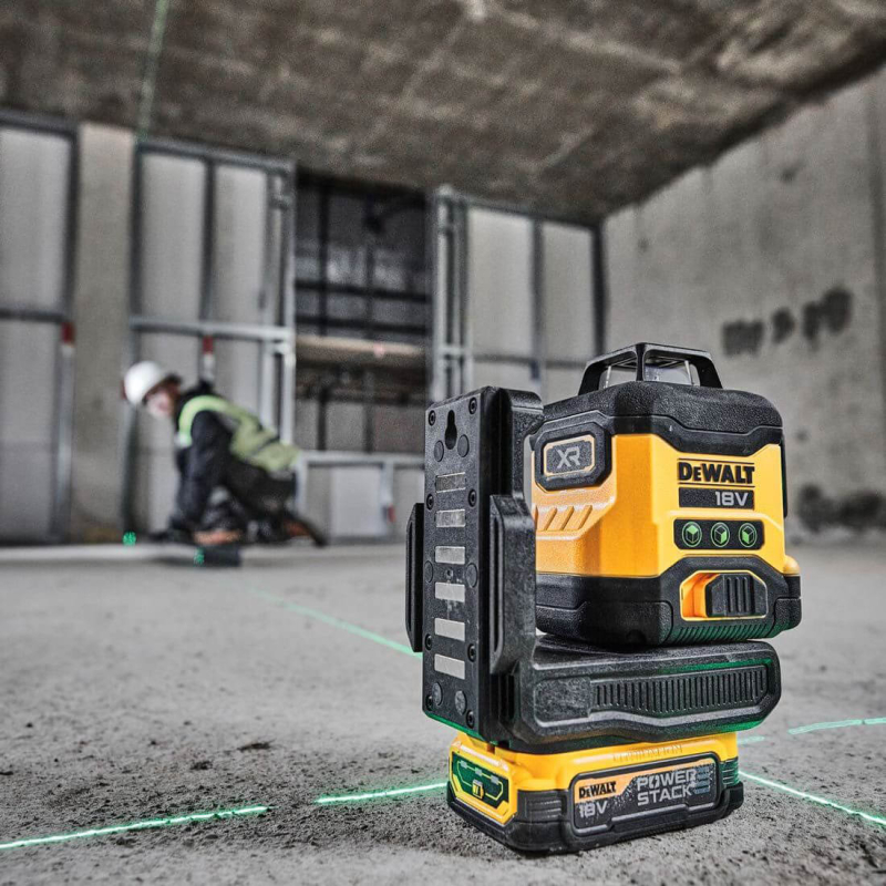 Лазерний рівень DeWALT DCLE34031N