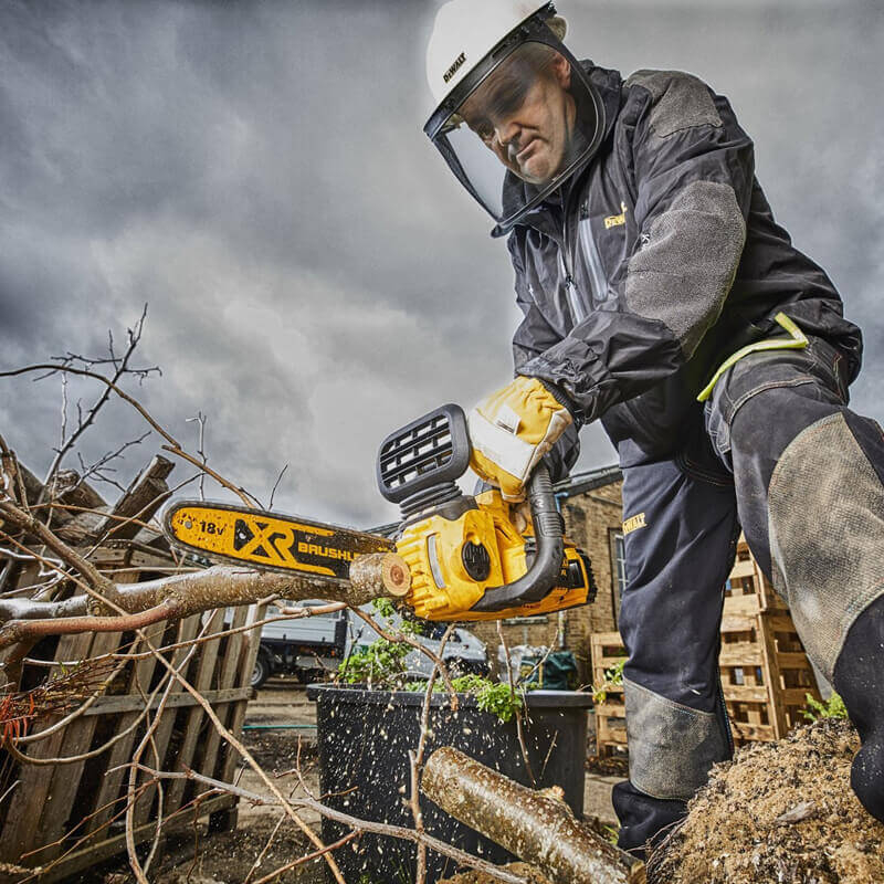 Пила ланцюгова акумуляторна DeWALT безщіткова DCM565P1