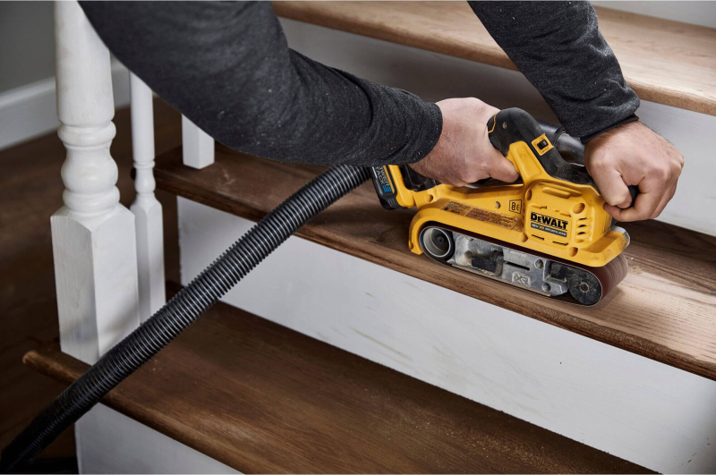 Шліфмашина стрічкова акумуляторна DeWALT DCW220N