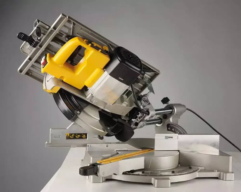 Пила комбінована DeWALT D27111