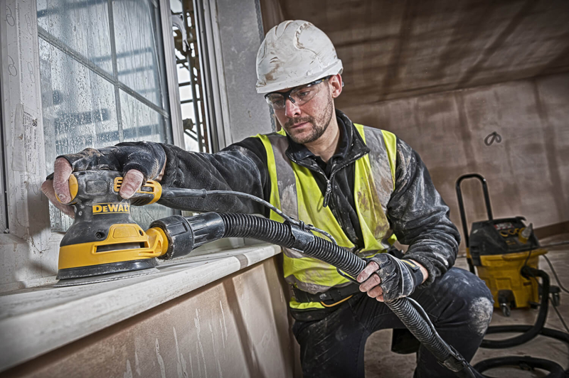 Електрична шліфувальна машина DeWALT DWE6423