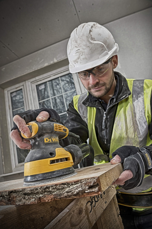 Електрична шліфувальна машина DeWALT DWE6423