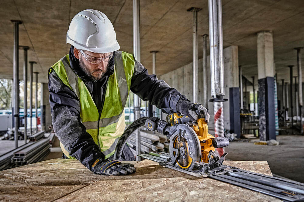 Пила акумуляторна DeWALT DCS579X2