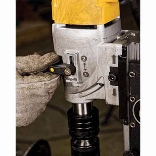 Верстат свердлильний DeWALT DWE1622K