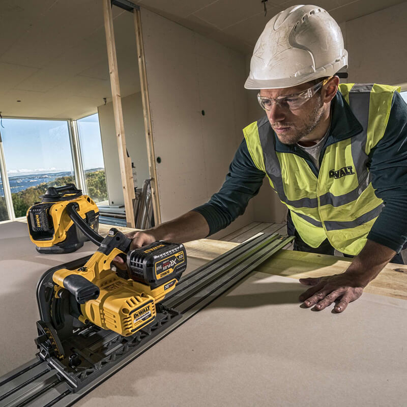 Пила дискова акумуляторна DeWALT DCS520T2