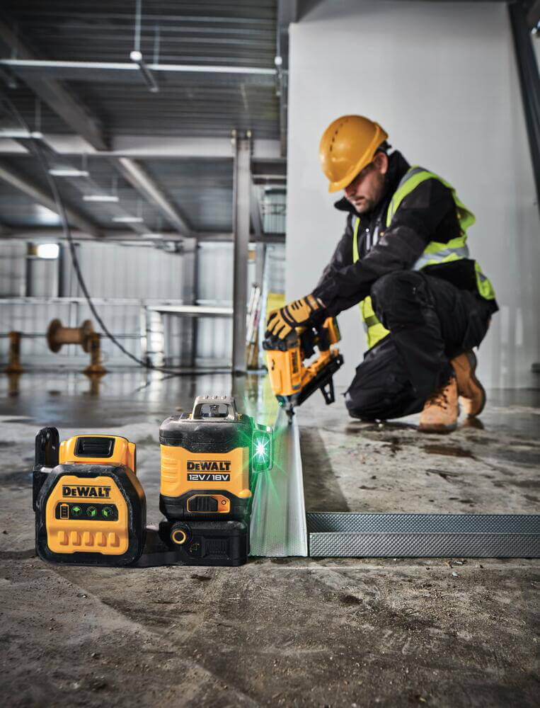 Лазерний рівень DeWALT DCE089D1G18