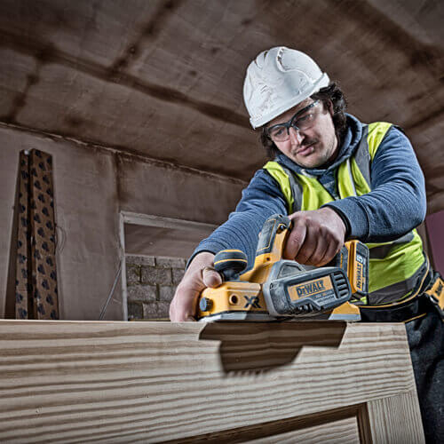 Рубанок акумуляторний DeWALT безщітковий DCP580P2
