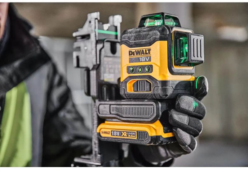 Лазерний рівень DeWALT DCLE34031D1
