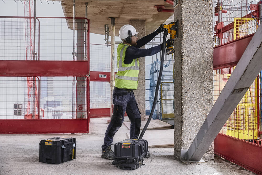 Штроборіз акумуляторний DeWALT безщітковий DCG200NT