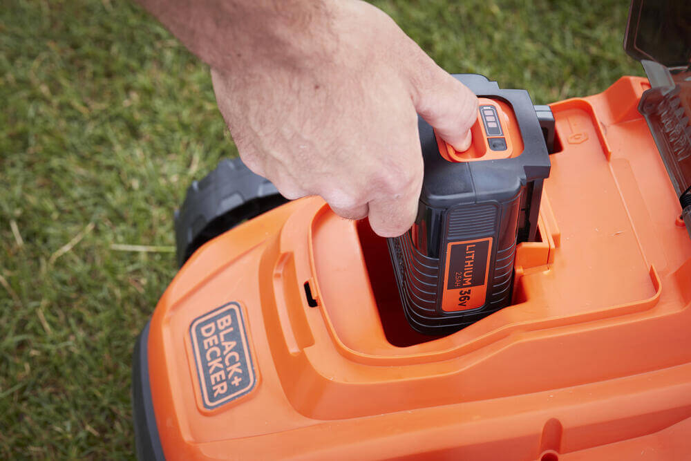 Газонокосарка акумуляторна BLACK+DECKER BCMW3336