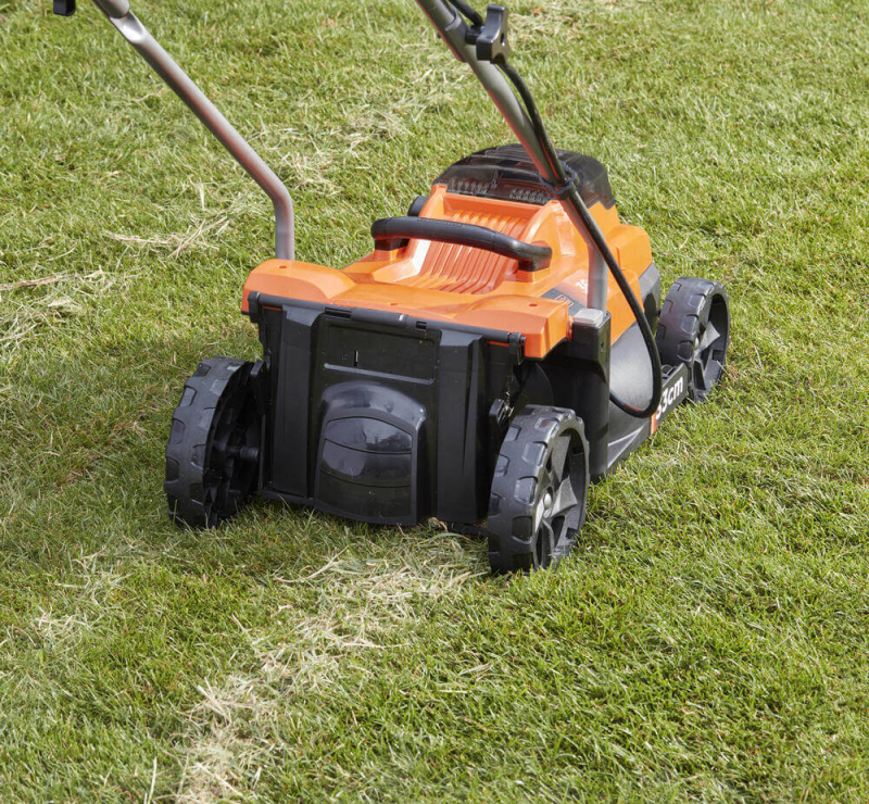 Газонокосарка акумуляторна BLACK+DECKER BCMW3336