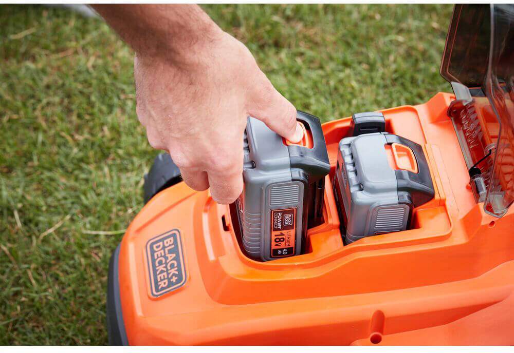 Газонокосарка акумуляторна BLACK+DECKER BCMW3318