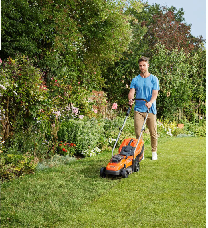 Газонокосарка акумуляторна BLACK+DECKER BCMW3318