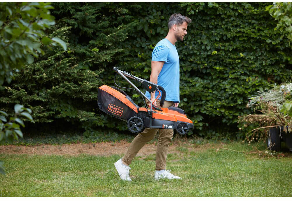 Газонокосарка акумуляторна BLACK+DECKER BCMW3318