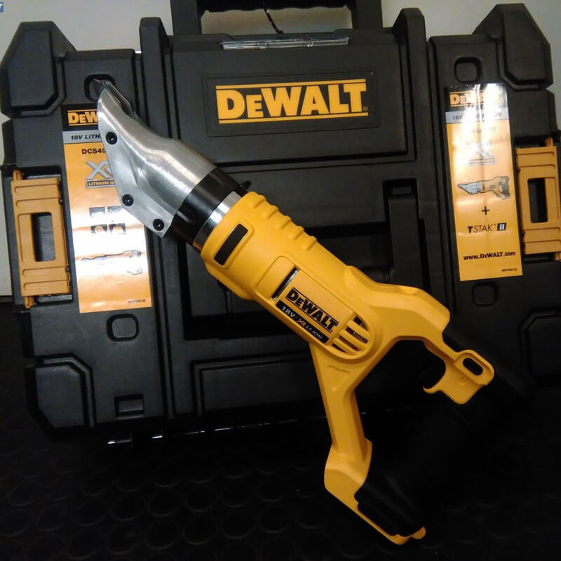 Акумуляторні ножиці DeWALT по металу DCS491NT