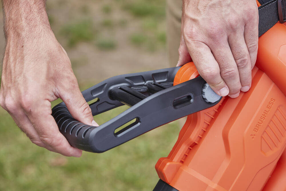 Садовий пилосос акумуляторний BLACK+DECKER безщітковий BCBLV3625L1