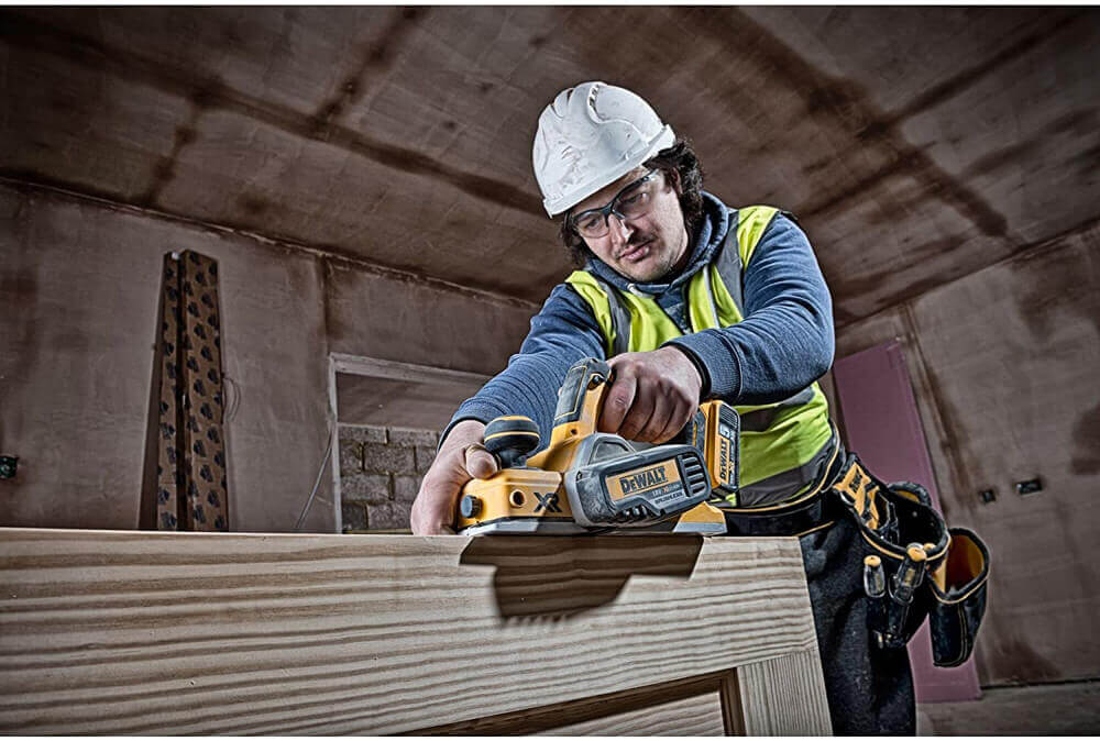 Рубанок акумуляторний DeWALT безщітковий DCP580N