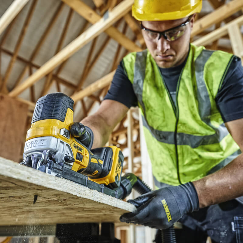 Акумуляторний електричний лобзик DeWALT безщіткова DCS335N