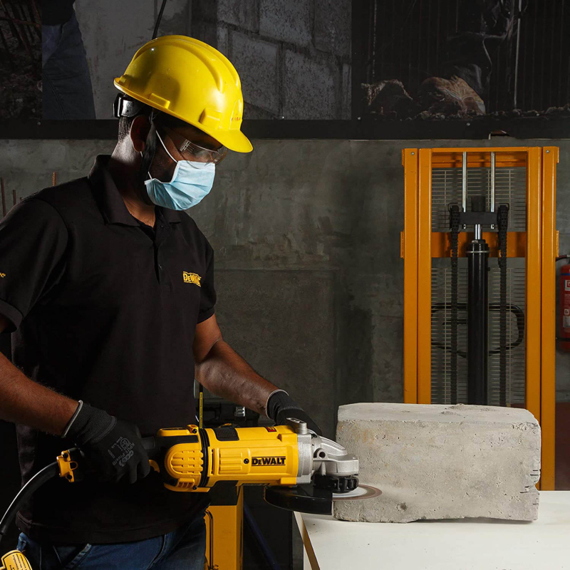 Електрична шліфмашина кутова DeWALT DWE4579