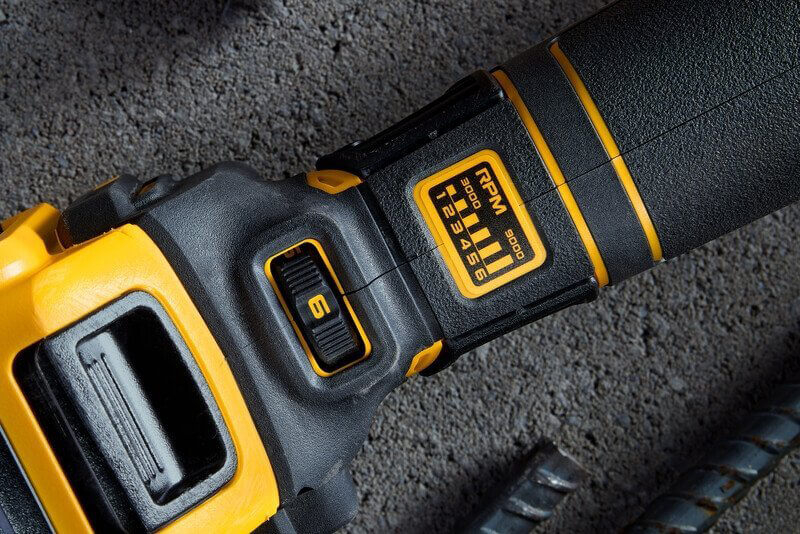 Кутова шліфувальна машина акумуляторна  DeWALT безщіткова DCG409VSN