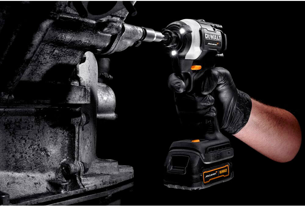 Акумуляторний шуруповерт DeWALT McLaren F1 TEAM LIMITED EDITION DCF85ME2GT