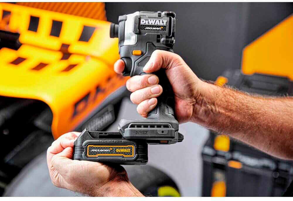 Акумуляторний шуруповерт DeWALT McLaren F1 TEAM LIMITED EDITION DCF85ME2GT