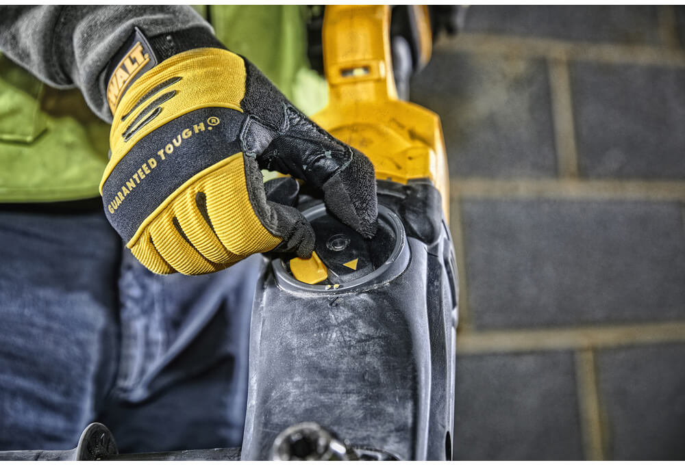 Дриль акумуляторний DeWALT DCD470N