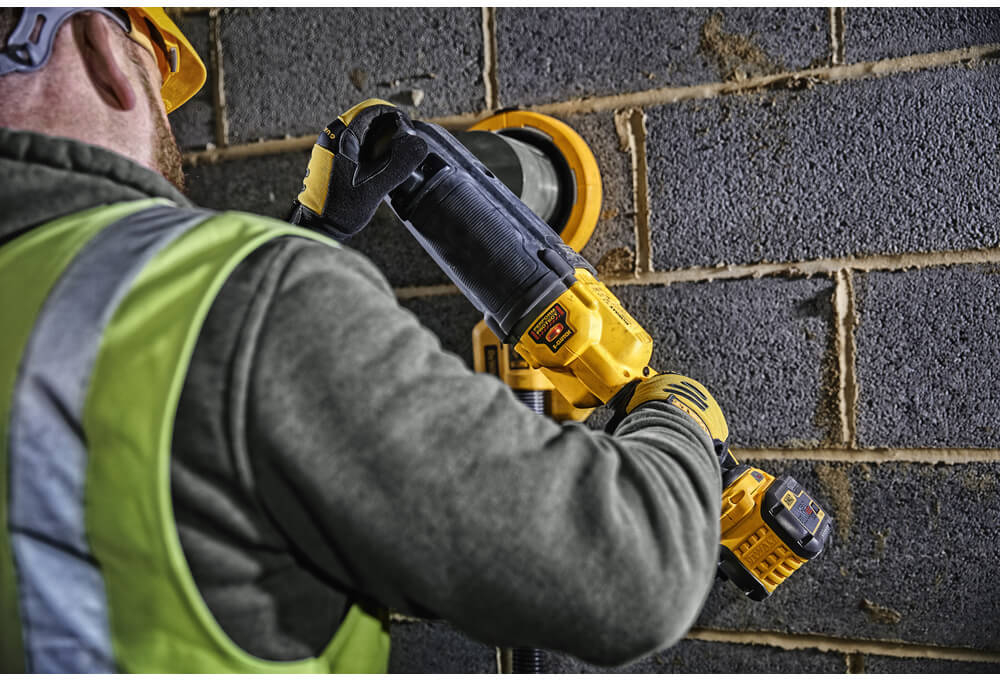Дриль акумуляторний DeWALT DCD470N