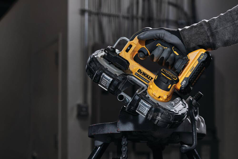 Пила стрічкова DeWALT безщіткова DeWALT DCS377NT