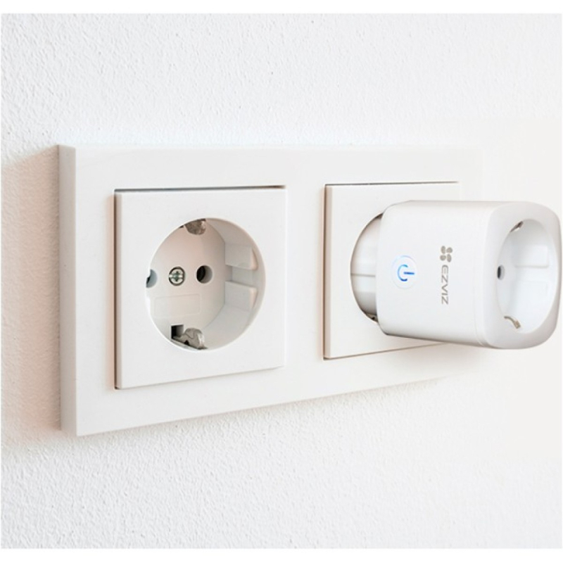 Комплект з камерою та розеткою Ezviz CS-CB2 (1080P,WH)+CS-T30-10B-EU