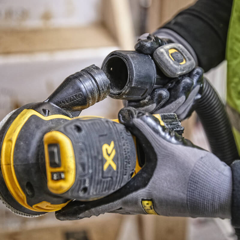 Акумуляторна шліфувальна машина DeWALT DCW210P2