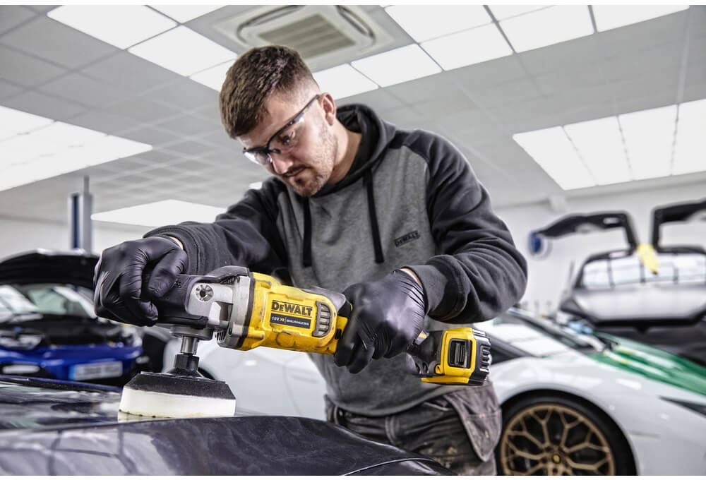 Полірувальна машина акумуляторна DeWALT DCM849N