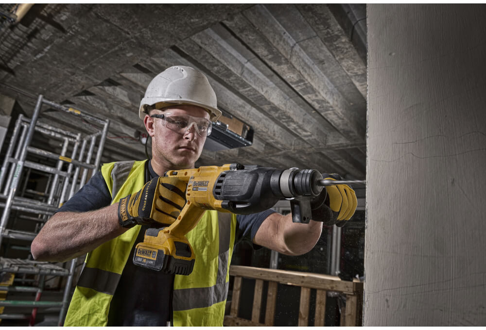 Перфоратор DeWALT SDS-Plus DCH133N