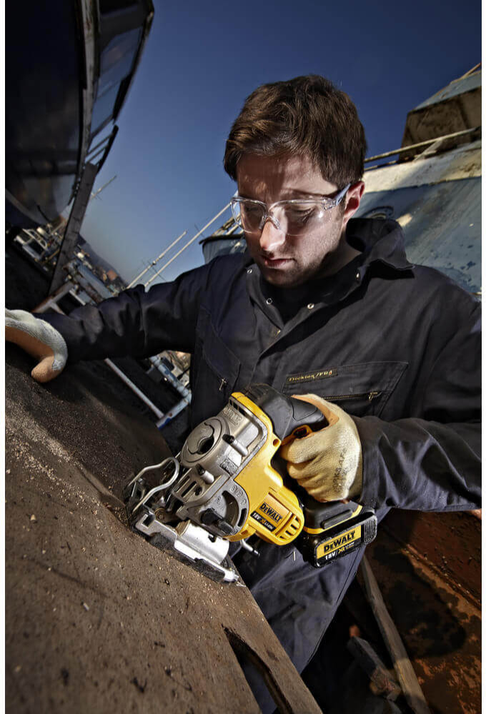 Акумуляторний електричний лобзик DeWALT DCS331N