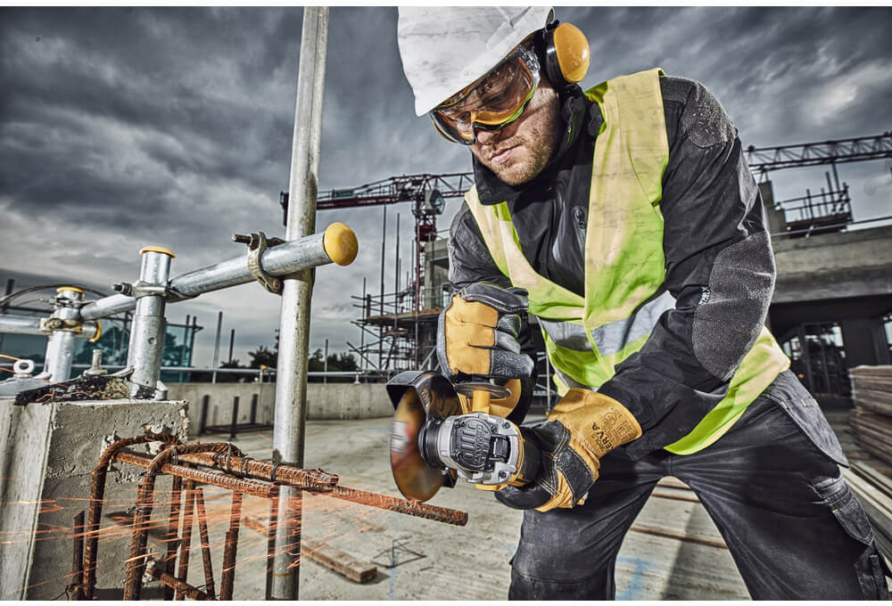 Кутова шліфувальна машина акумуляторна  DeWALT DCG406N