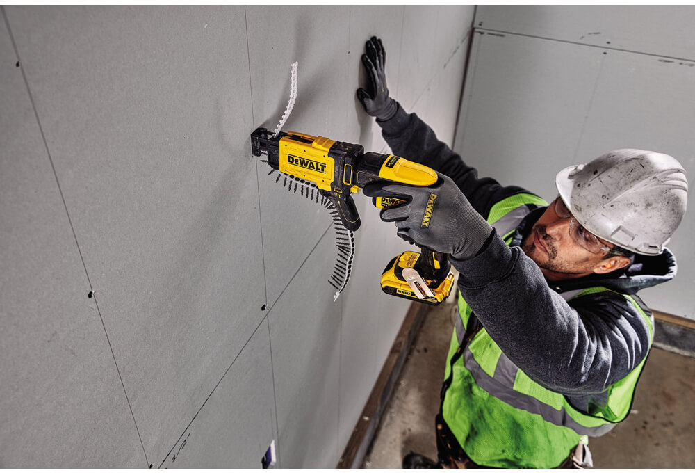 Акумуляторний шуруповерт DeWALT DCF620N