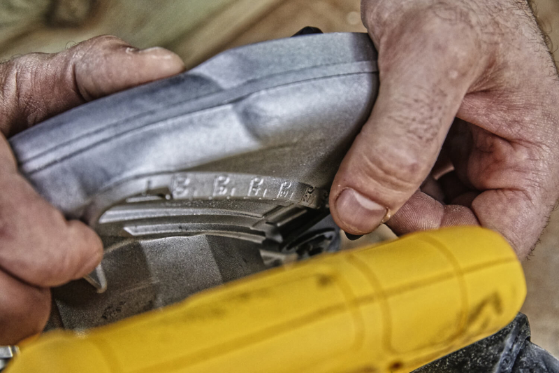 Пила дискова DeWALT DWE560