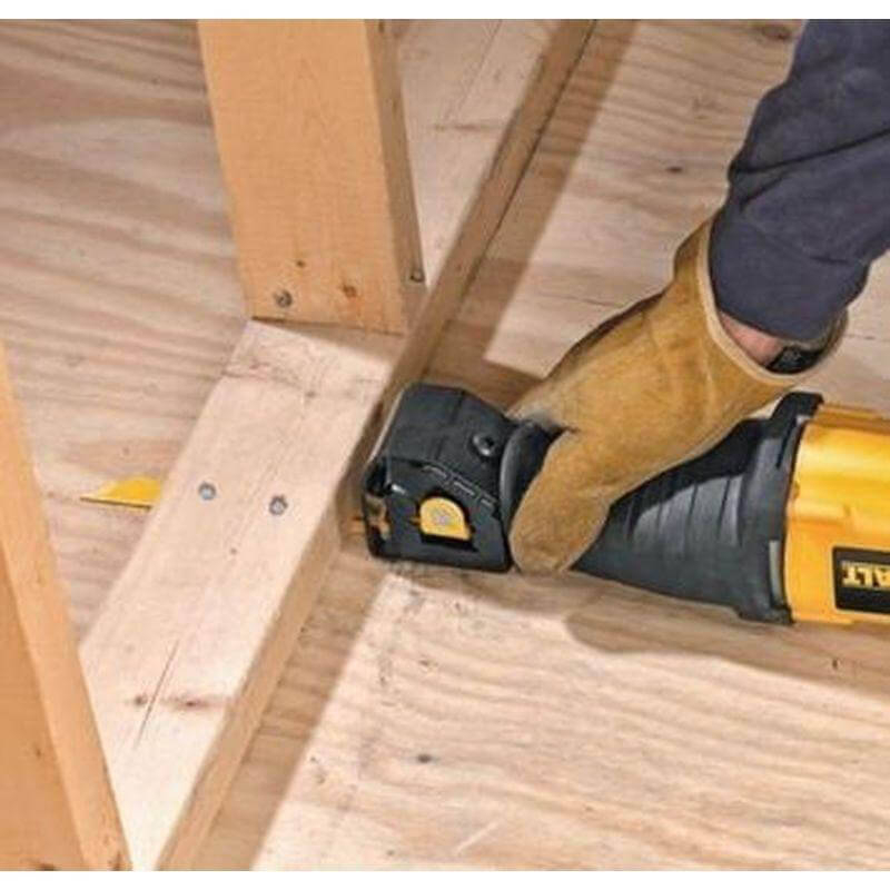 Пила шабельна акумуляторна DeWALT DWE305PK