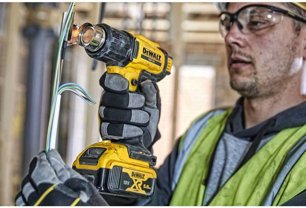 Будівельний фен DeWALT DCE530N