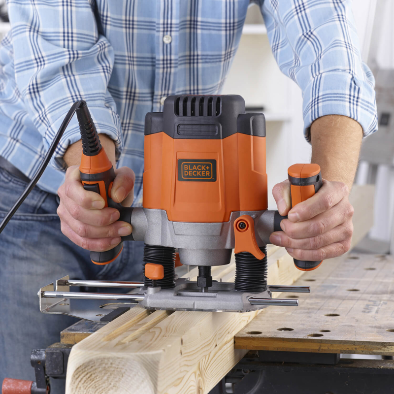 Фрезер BLACK+DECKER KW1200E