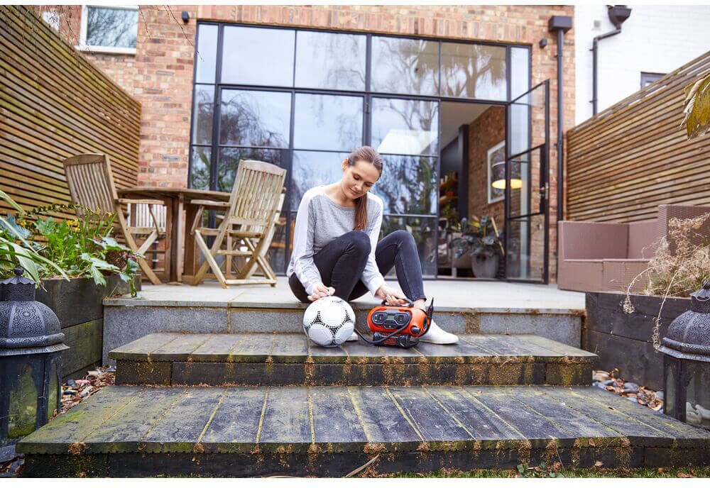 Компресор повітряний акумуляторний BLACK+DECKER 18 В
