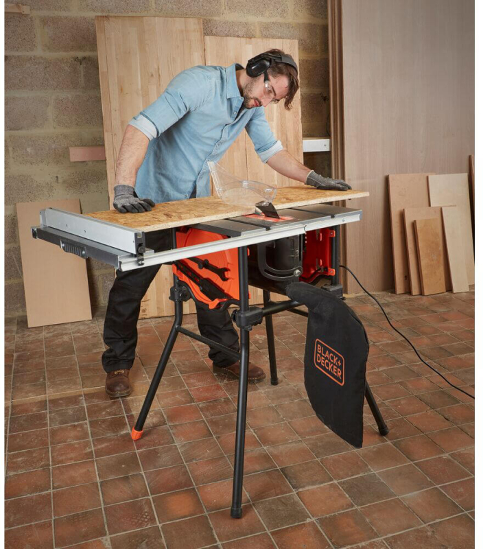 Пила настільна BLACK+DECKER BES720