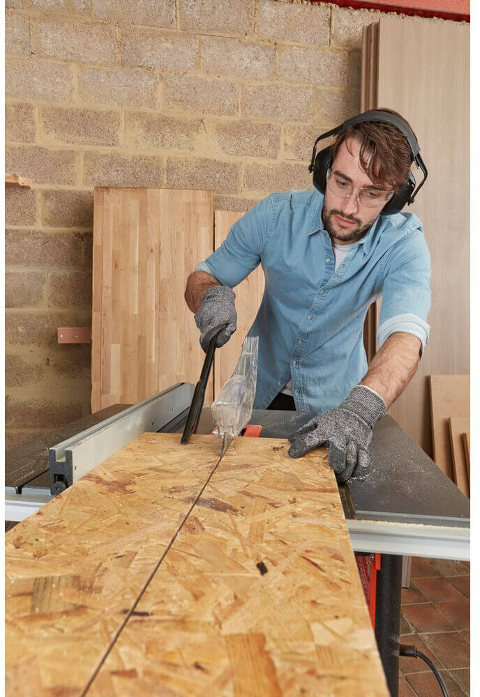 Пила настільна BLACK+DECKER BES720