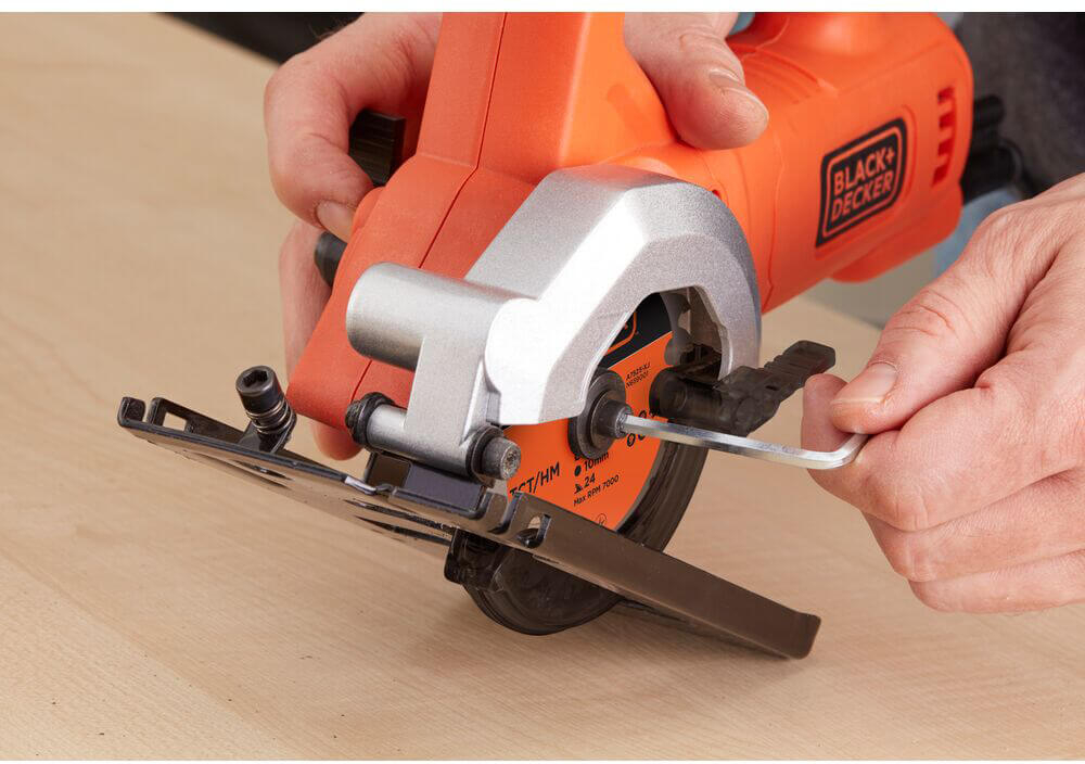 Пила дискова BLACK+DECKER BES510