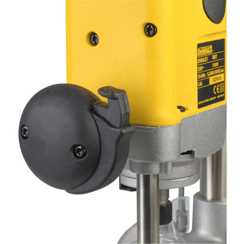 Фрезер DeWALT DW621KT