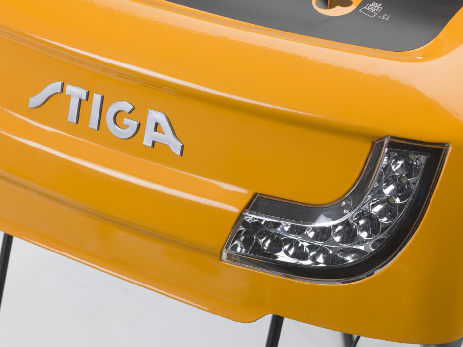 Підмітальна машина бензинова STIGA SWS600GE